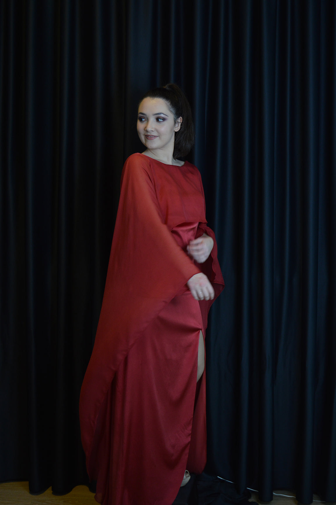 Vestido seda granate "Alexia"